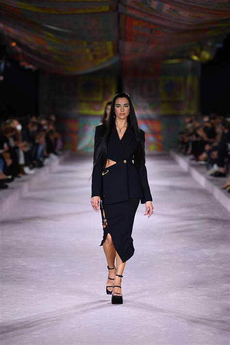 versace summer 22